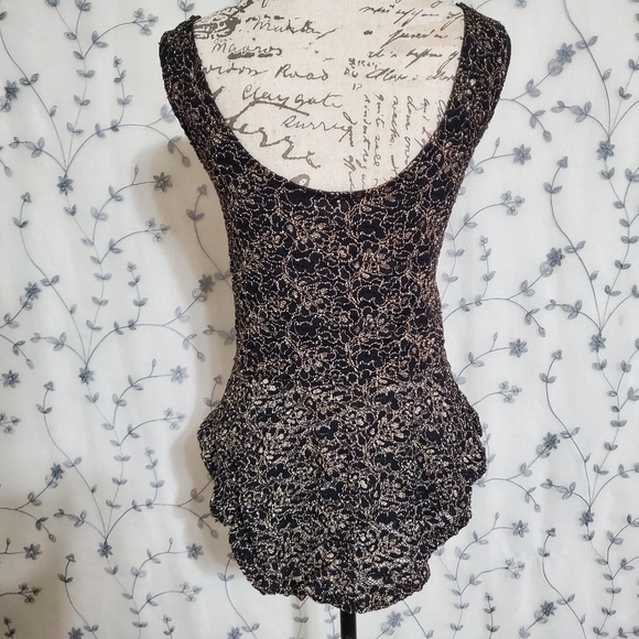 FTF Layered style peplum top - Picture 7 of 8